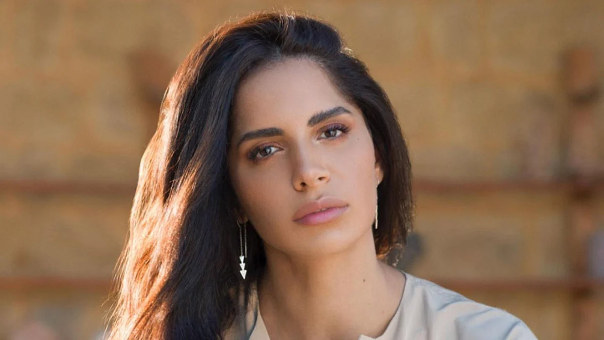 بعد عام من اعتزالها.. آمال ماهر تفاجئ جمهورها من أمام البحر