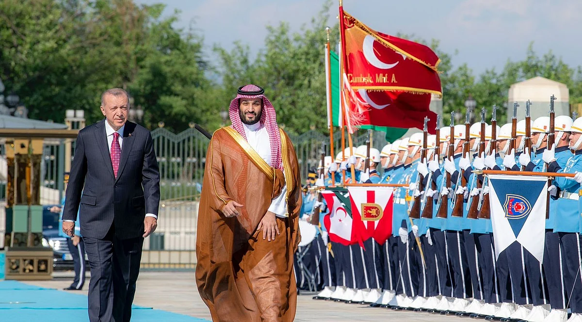 محللون: زيارة ولي العهد لتركيا تؤكد أهمية دور المملكة الإقليمي