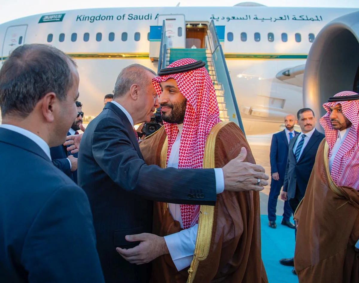 ولي العهد يغادر أنقرة والرئيس التركي في مقدمة مودعيه