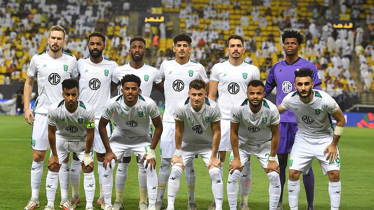 ضربة قوية للأهلي قبل مواجهة الرائد في دوري المحترفين السعودي