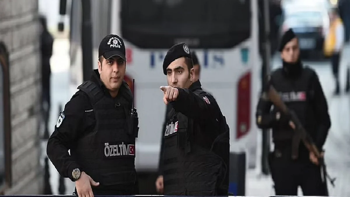 منهم 5 إيرانيين.. اعتقال 8 أشخاص خططوا لاستهداف إسرائيليين في تركيا