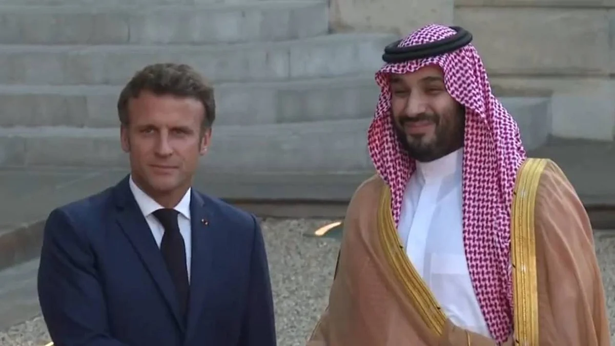 الأمير محمد بن سلمان والرئيس الفرنسي
