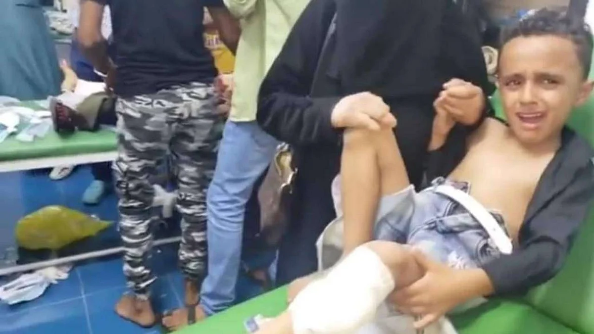إثر قصف حوثي