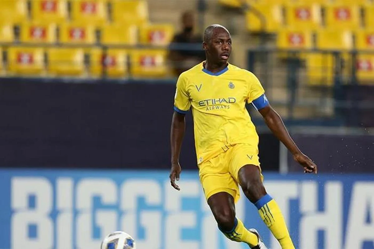 أول تعليق من عبد الله مادو بعد تجديد تعاقده مع النصر