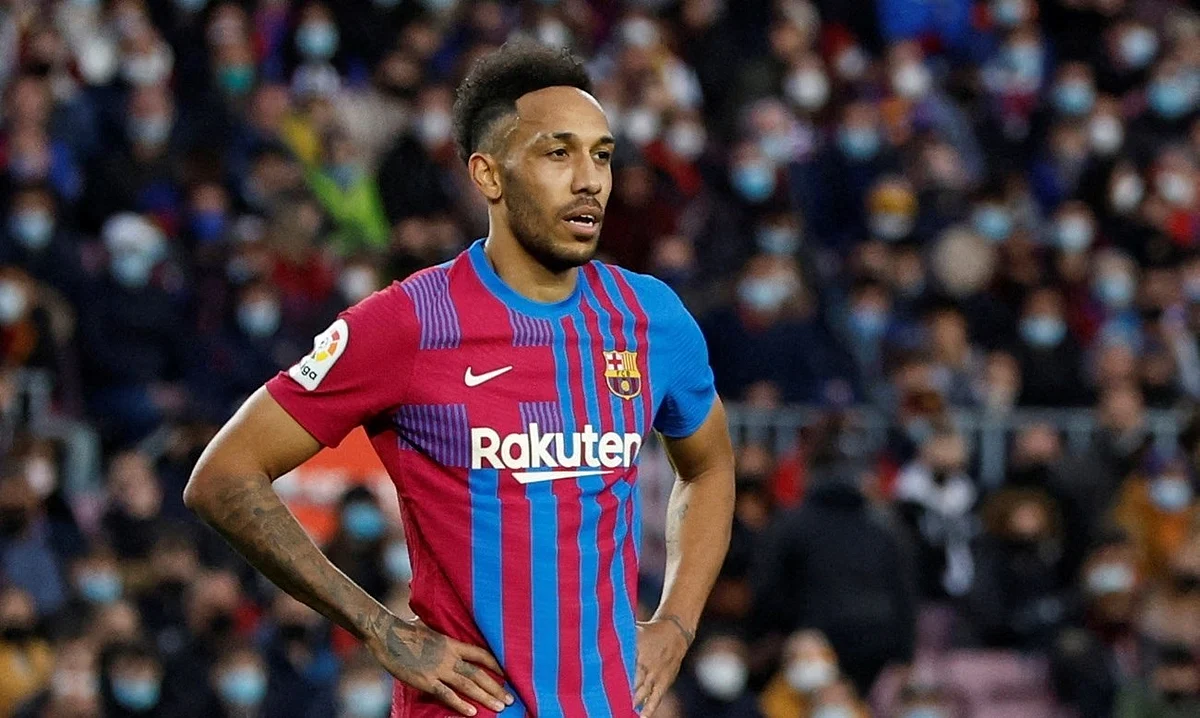سطو مسلح على منزل أوباميانج في برشلونة