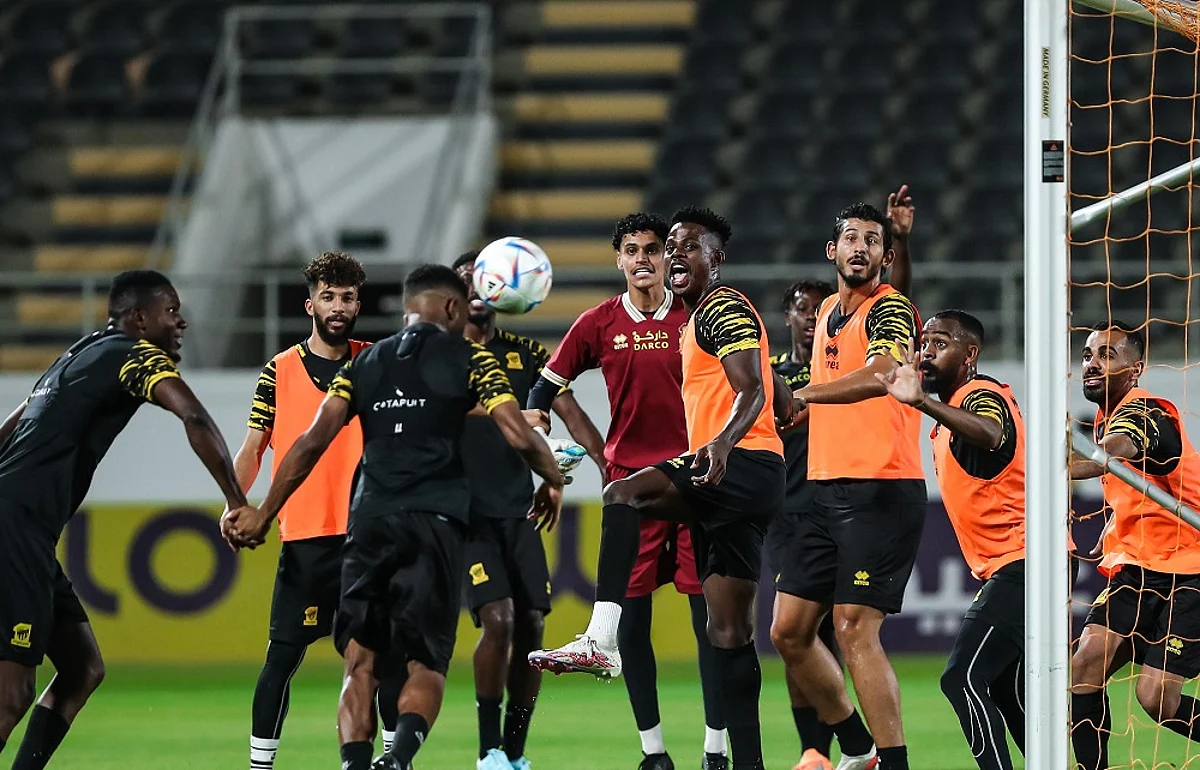 رومارينهو يقود هجوم الاتحاد أمام العدالة في دوري المحترفين السعودي