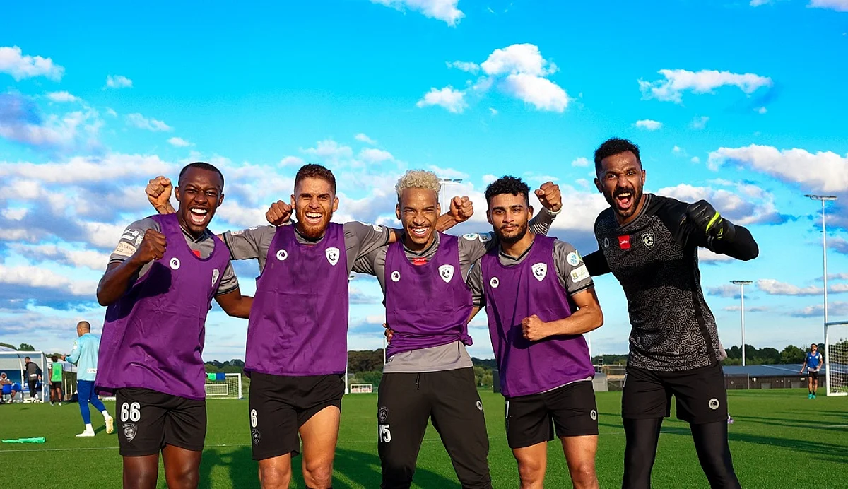 الهلال يواصل تدريباته في معسكر برمنجهام على فترتين.. وثنائي الفريق يواصل التأهيل