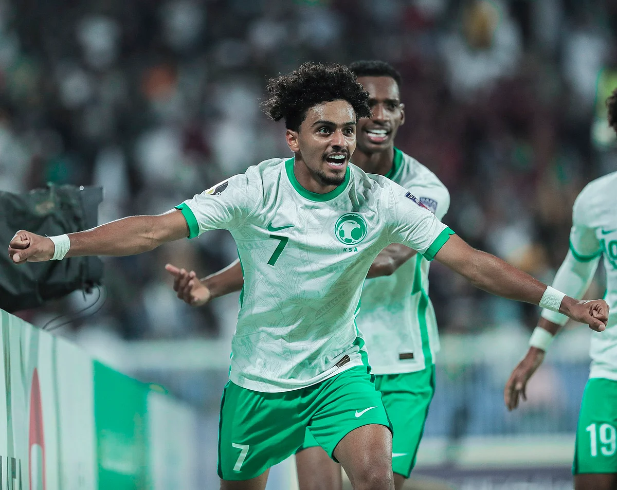 أخضر الشباب يتوج بكأس العرب بعد الفوز على منتخب مصر بركلات الترجيح