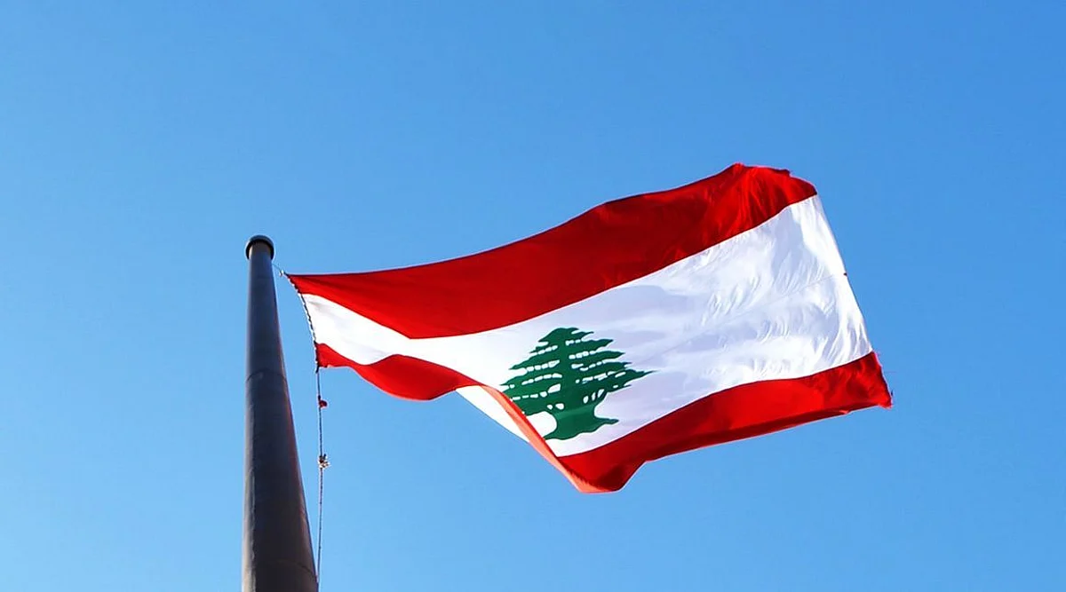 علم لبنان