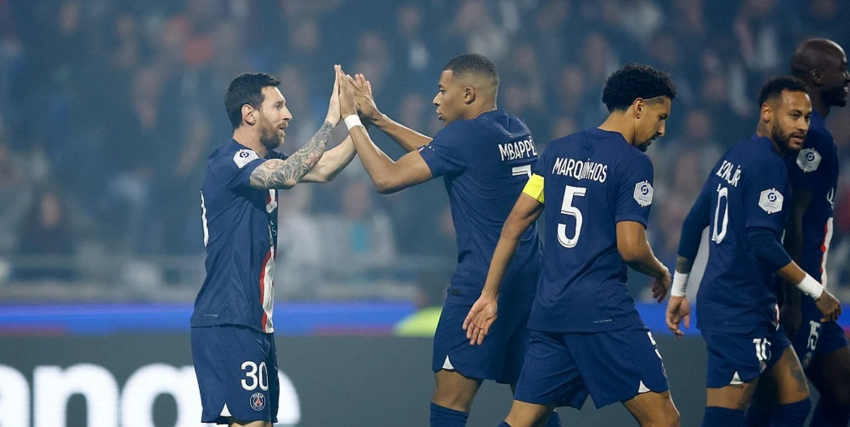 ميسي يقود باريس سان جيرمان لعبور ليون في الدوري الفرنسي