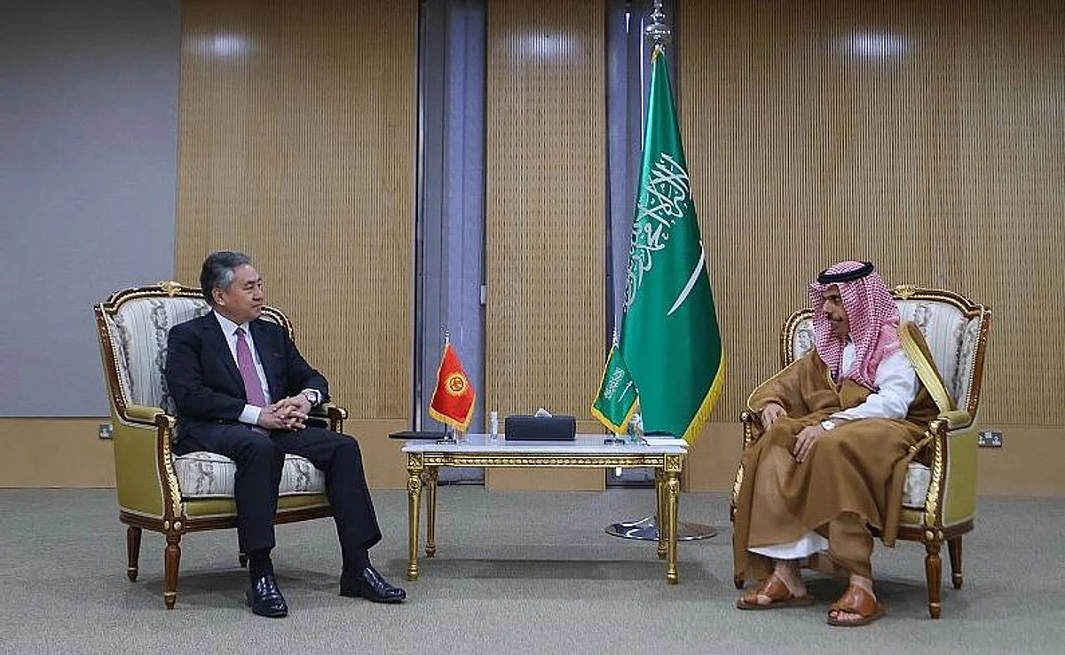 وزير الخارجية فيصل بن فرحان