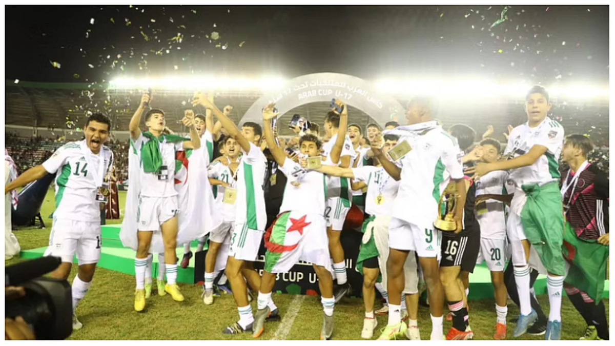 جانب من مباراة منتخبي الجزائر والمغرب