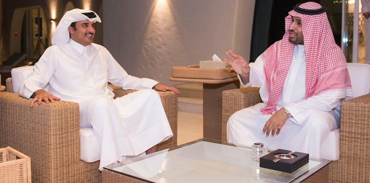أمير قطر يهنئ ولي العهد بمناسبة صدور الأمر الملكي بترؤسه مجلس الوزراء