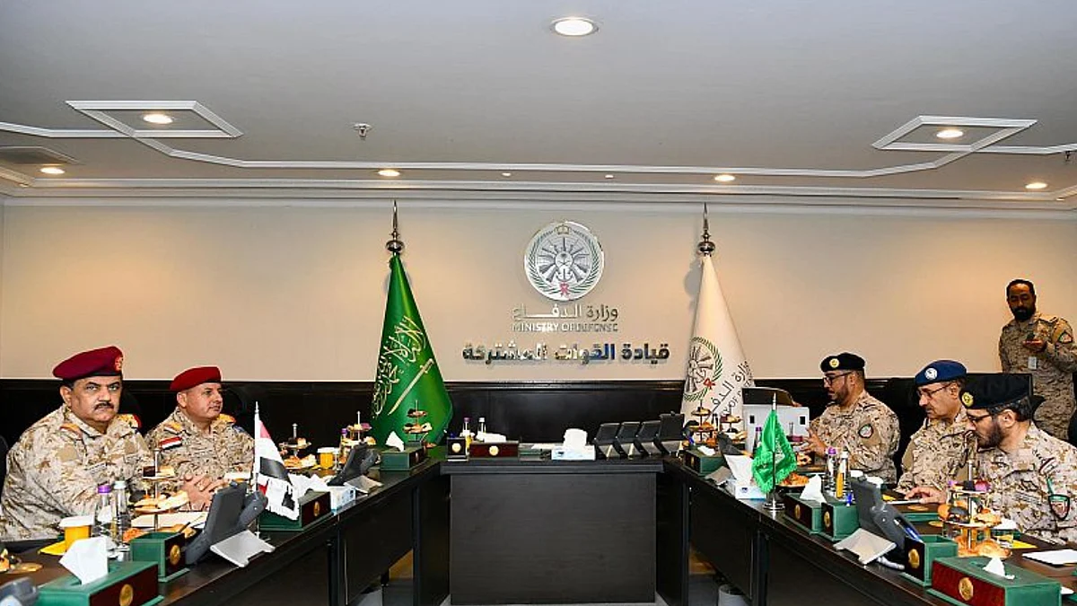 قائد القوات المشتركة نائب رئيس هيئة الأركان العامة الفريق الأول الركن مطلق بن سالم الأزيمع