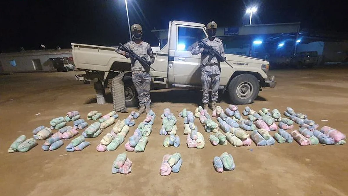 إحباط تهريب 68.7 طن قات و1.5 طن حشيش و153.7 ألف قرص خاضع لتنظيم التداول الطبي بـ5 مناطق