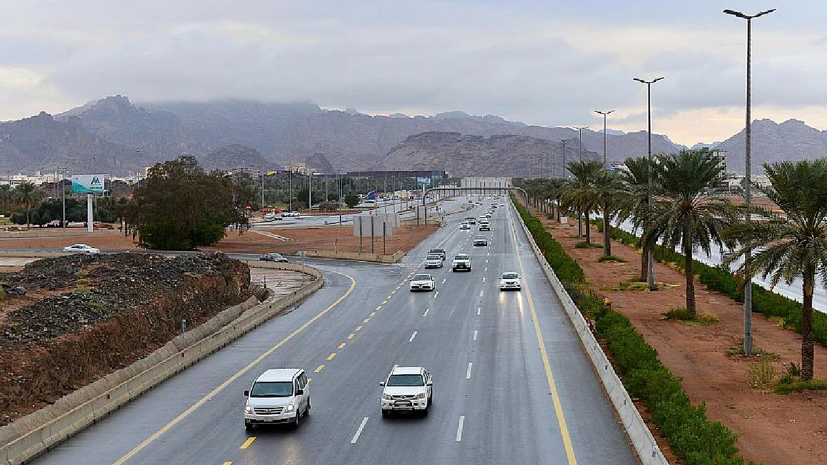 أجواء غائمة على إحدى مناطق المملكة
