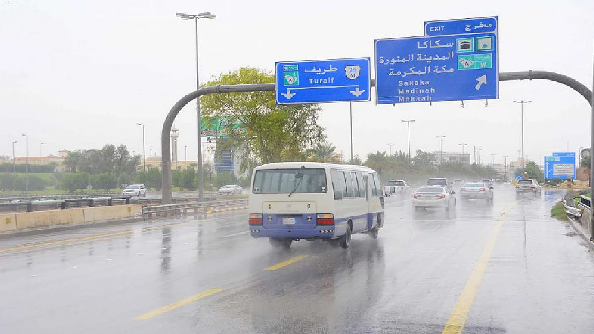 تنبيهات الأرصاد: أمطار وسيول في مكة والمدينة والجوف والحدود الشمالية