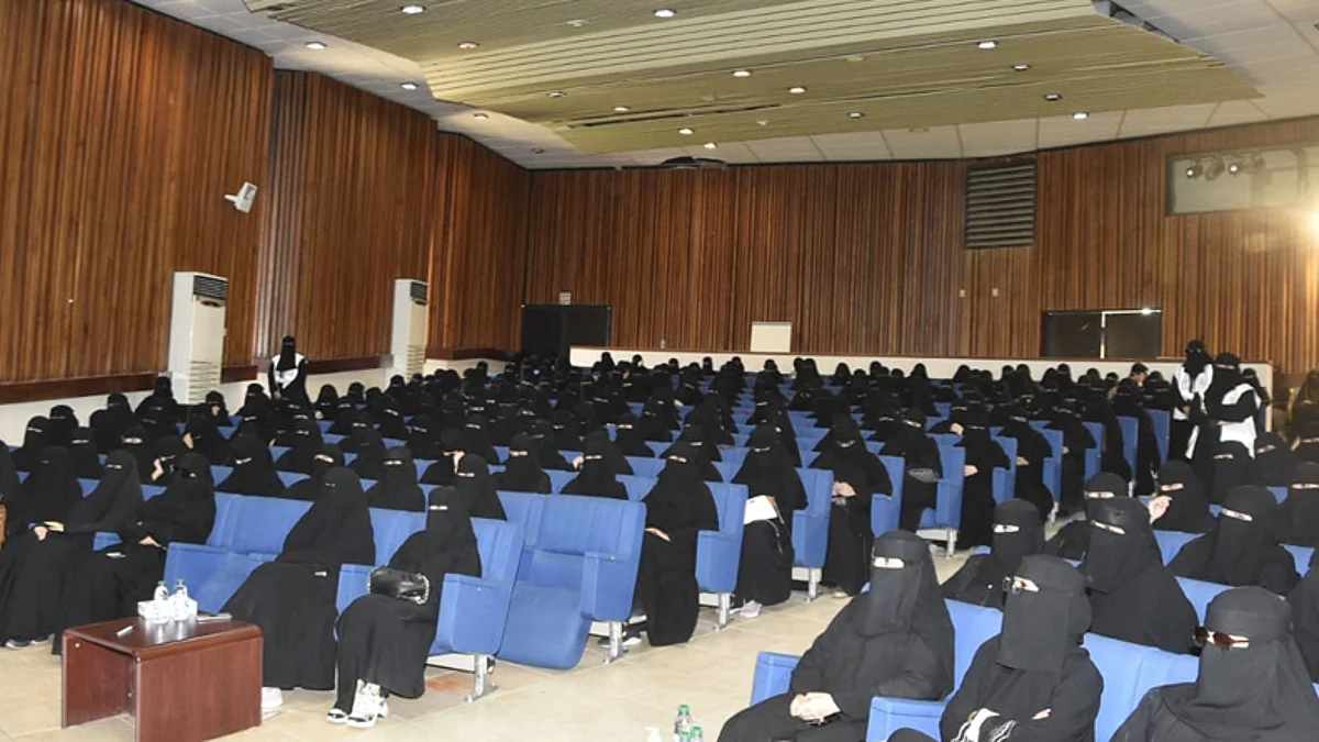 من ندوة وزارة الشؤون الاسلامية