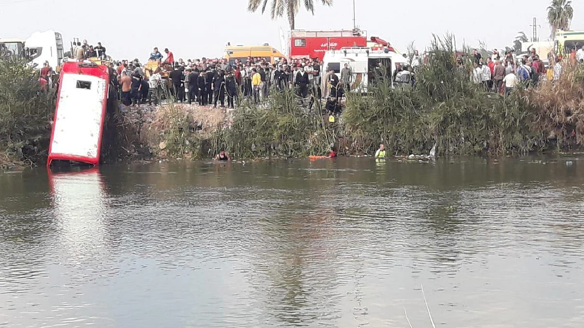 حادث سقوط الحافلة