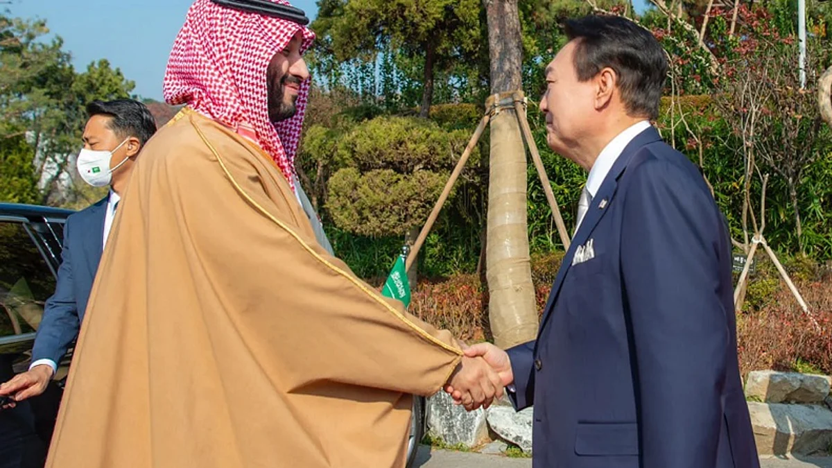 ولي العهد يبعث برقية شكر لرئيس كوريا إثر مغادرته سيئول