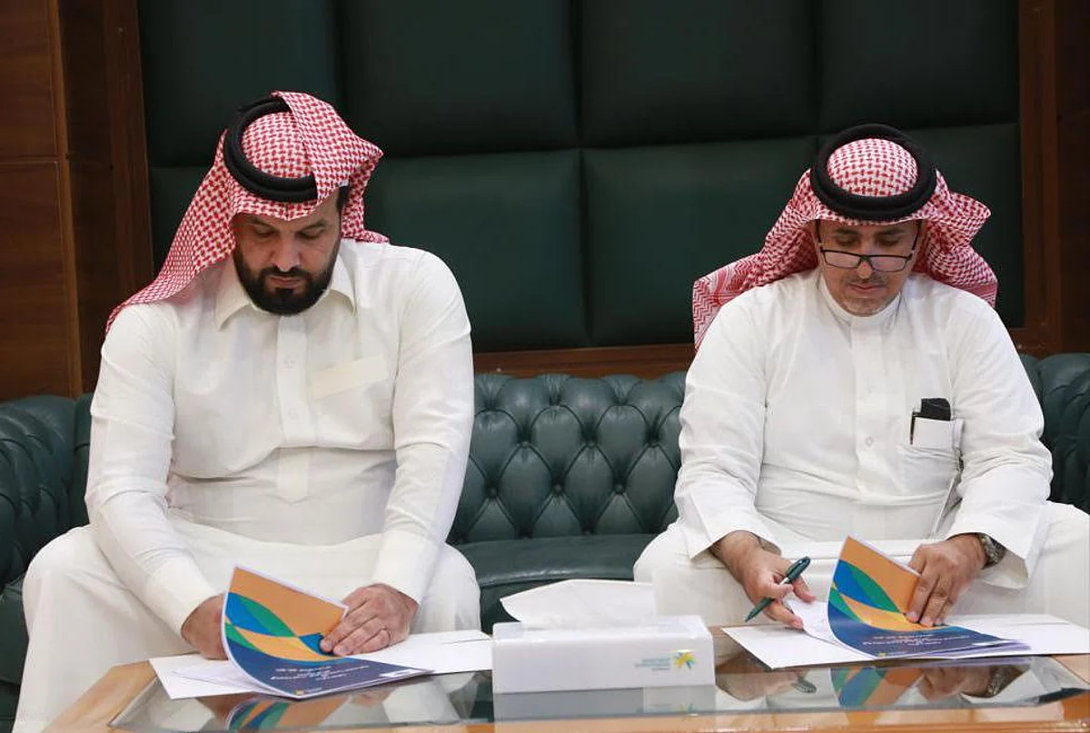 «الحربي» يوقع اتفاقية مع نادي الإعاقة بالرياض لتدريب ورعاية موهوبي التأهيل المهني