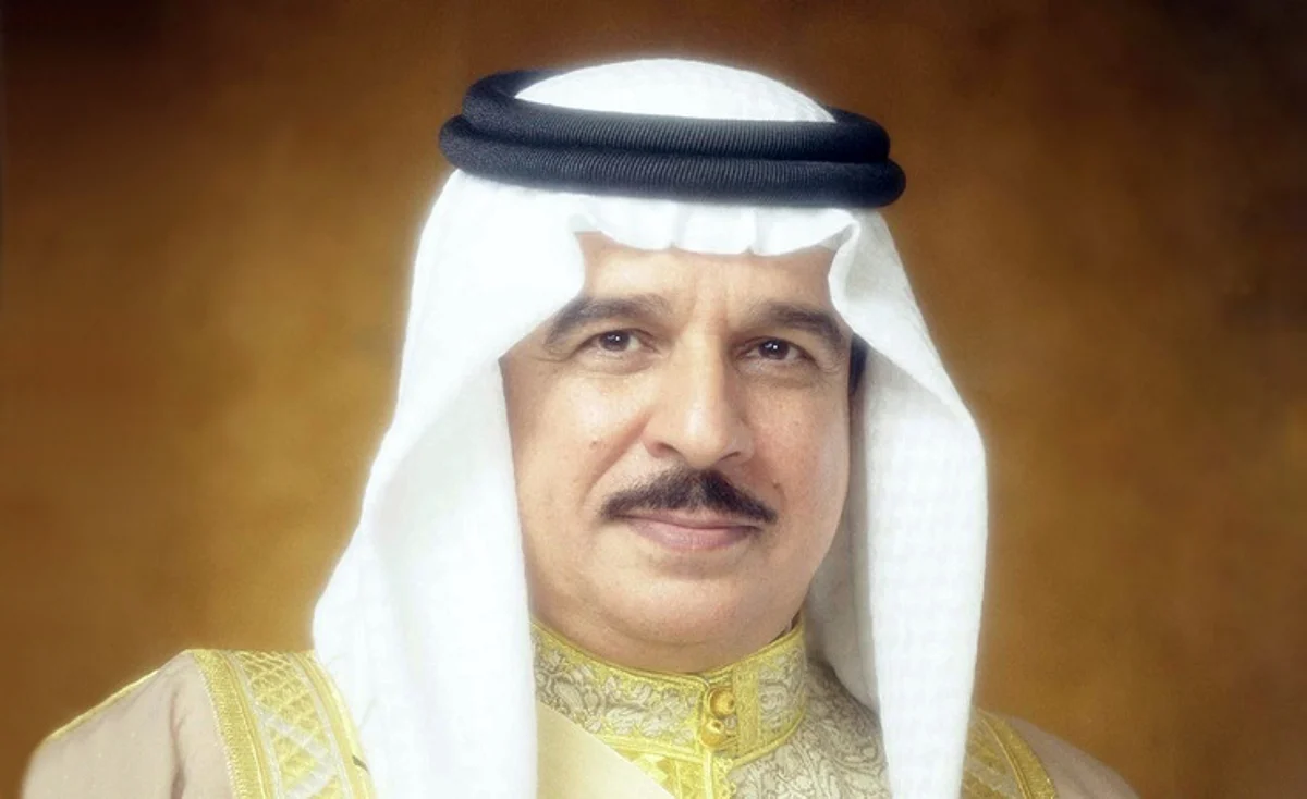 ملك البحرين يصدر أمرًا ملكيًا بتعيين الأمير سلمان بن حمد رئيساً لمجلس الوزراء
