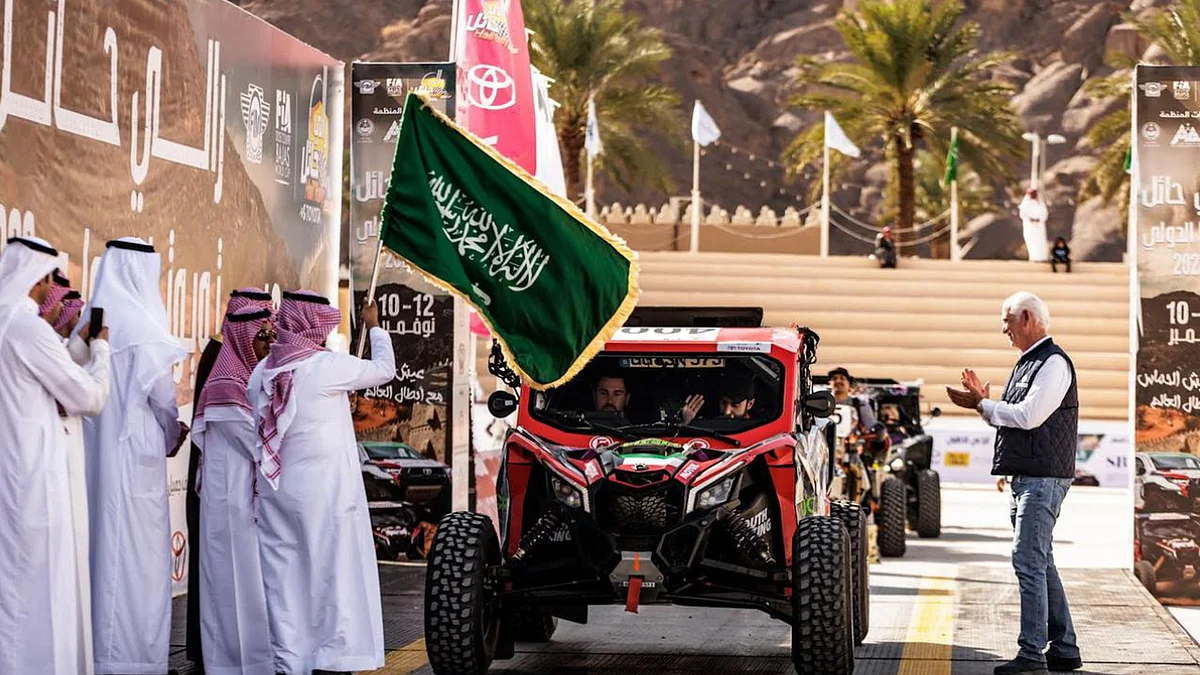 انطلاقة باها السعودية - حائل 2022.. يزيد الراجحي الأسرع في المرحلة الخاصة الاستعراضية