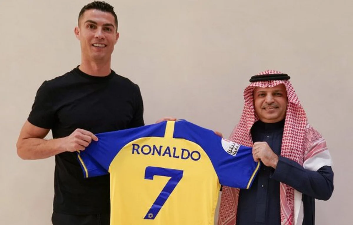 مدرب كانساس الأمريكي لـ«عاجل»: كنا قريبين من ضم كريستيانو رونالدو.. لكن النصر قدّم عرضًا لا يرفض