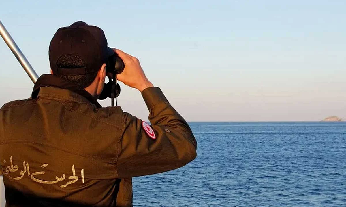تونس.. القبض على عنصر إرهابي وإحباط 4 عمليات هجرة غير شرعية