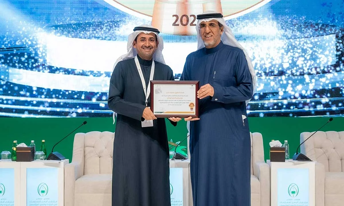 مركز برنامج التحول الوطني يحصل على جائزة الملك عبدالعزيز للجودة