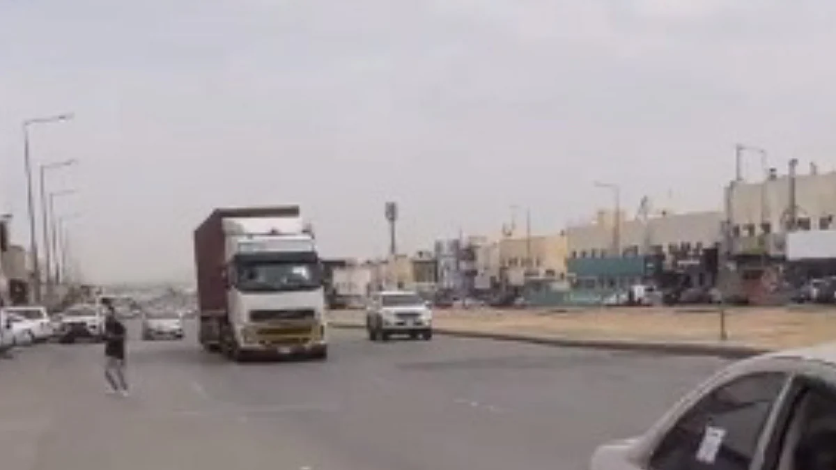 سائق شاحنة