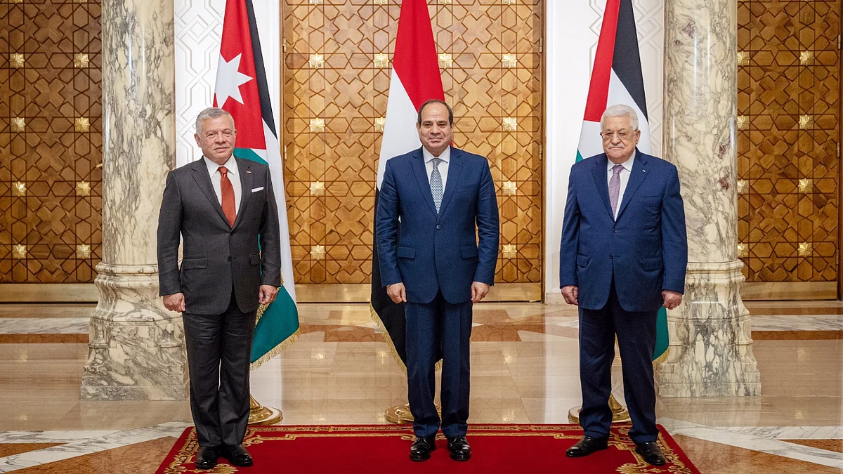 القمة المصرية الفلسطينية الأردنية