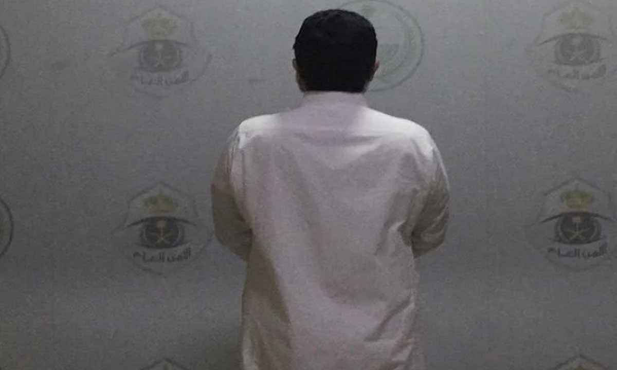 الإطاحة بمواطن أساء لسكان أحد أحياء جدة في محتوى مرئي