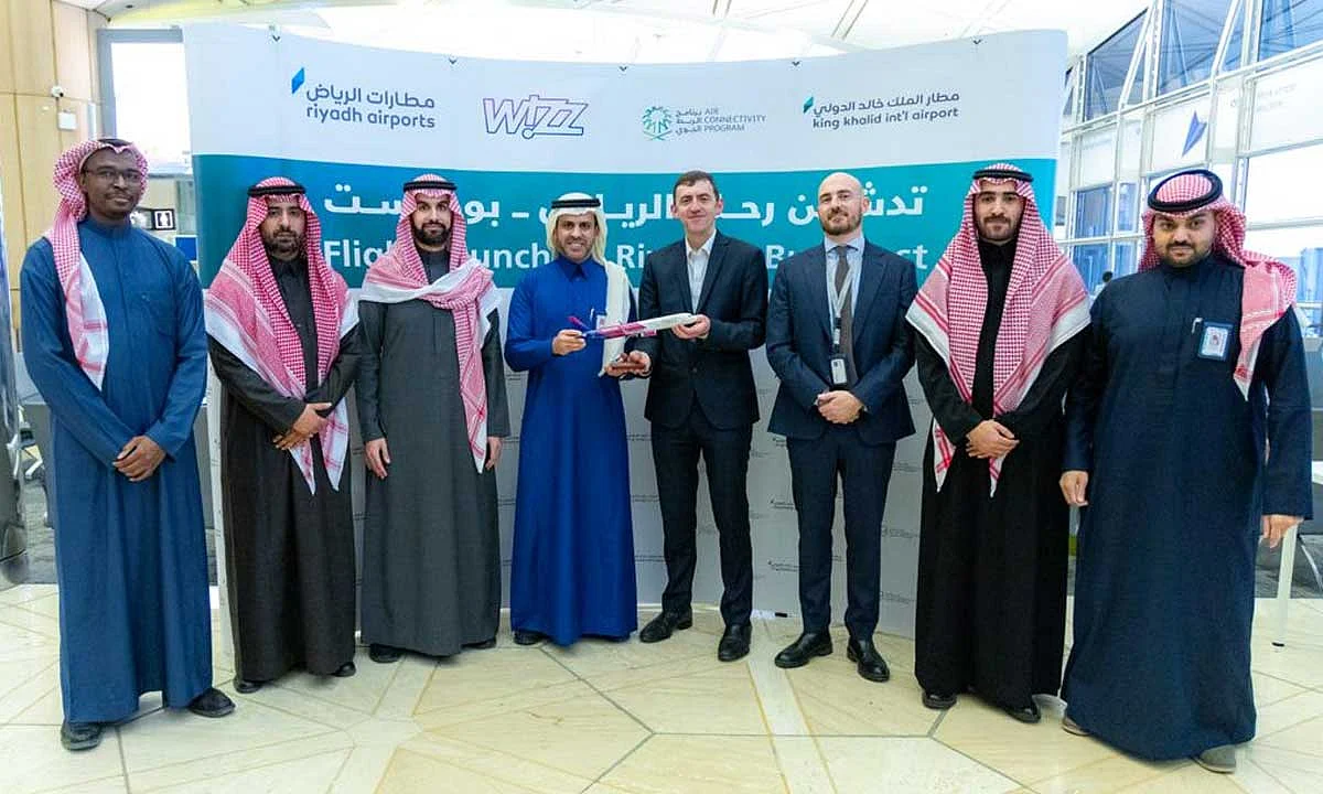 من وإلى بودابست وبوخارست.. مطار الملك خالد الدولي يبدأ رحلات طيران ويز الاقتصادية