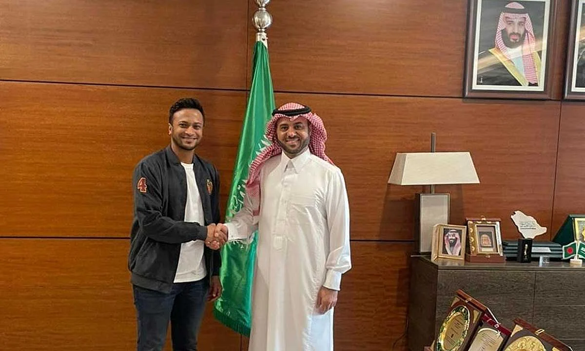 السفير عيسى الدحيلان يلتقي شكيب الحسن