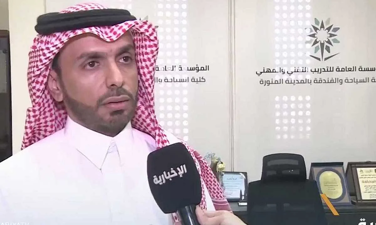 أحمد عسيري عميد كلية السياحة والفندقة