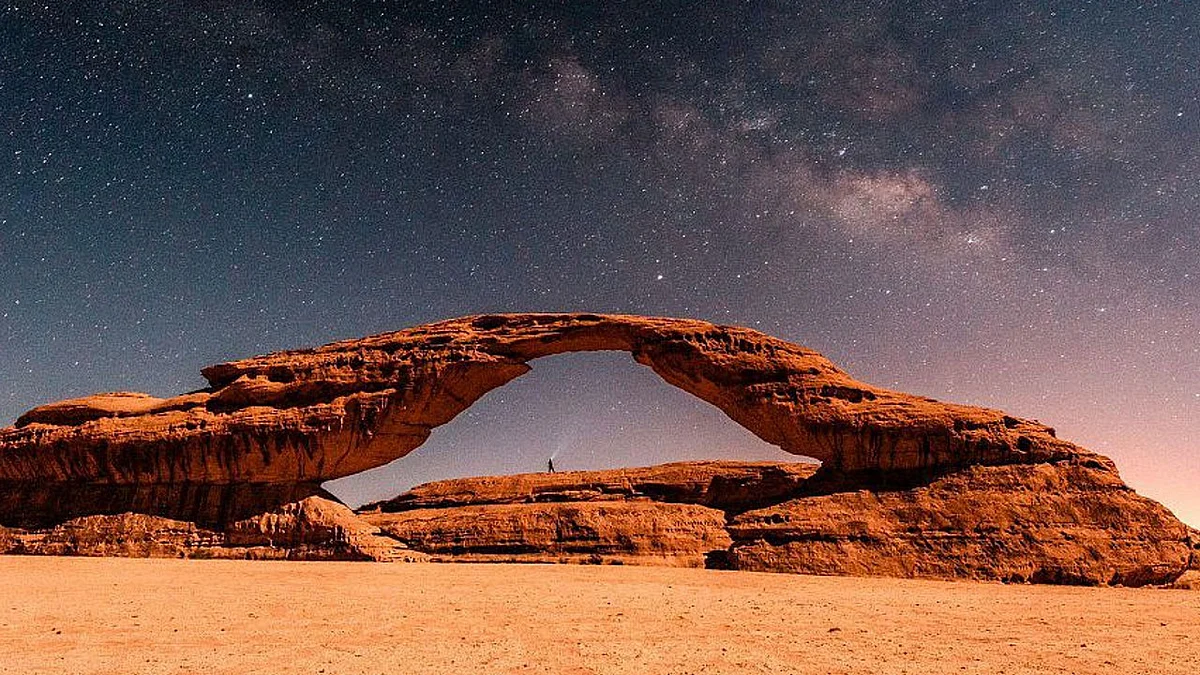 العلا.. وجهة سياحية عامرة بكنوز الطبيعة والتاريخ