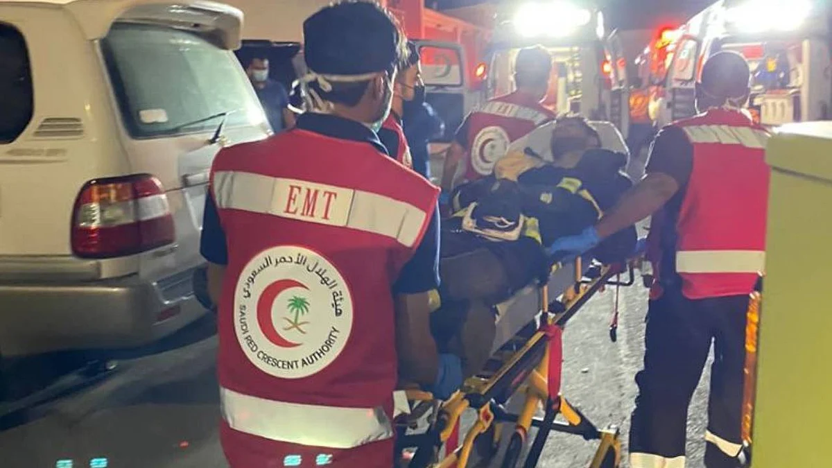 الفرق الإسعافية للهلال الأحمر تتعامل مع 12 إصابة جراء حريق بالطائف