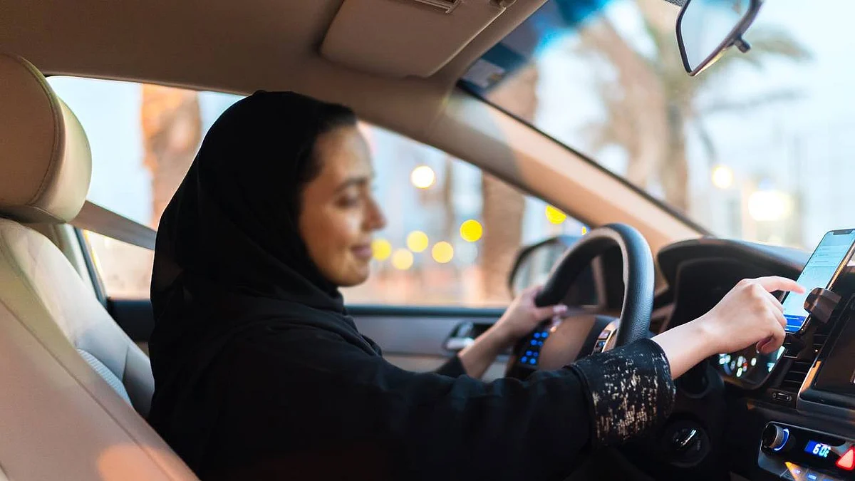 بالفيديو.. النقل: ارتفاع نسبة السائقات السعوديات 500% في تطبيقات توصيل الركاب