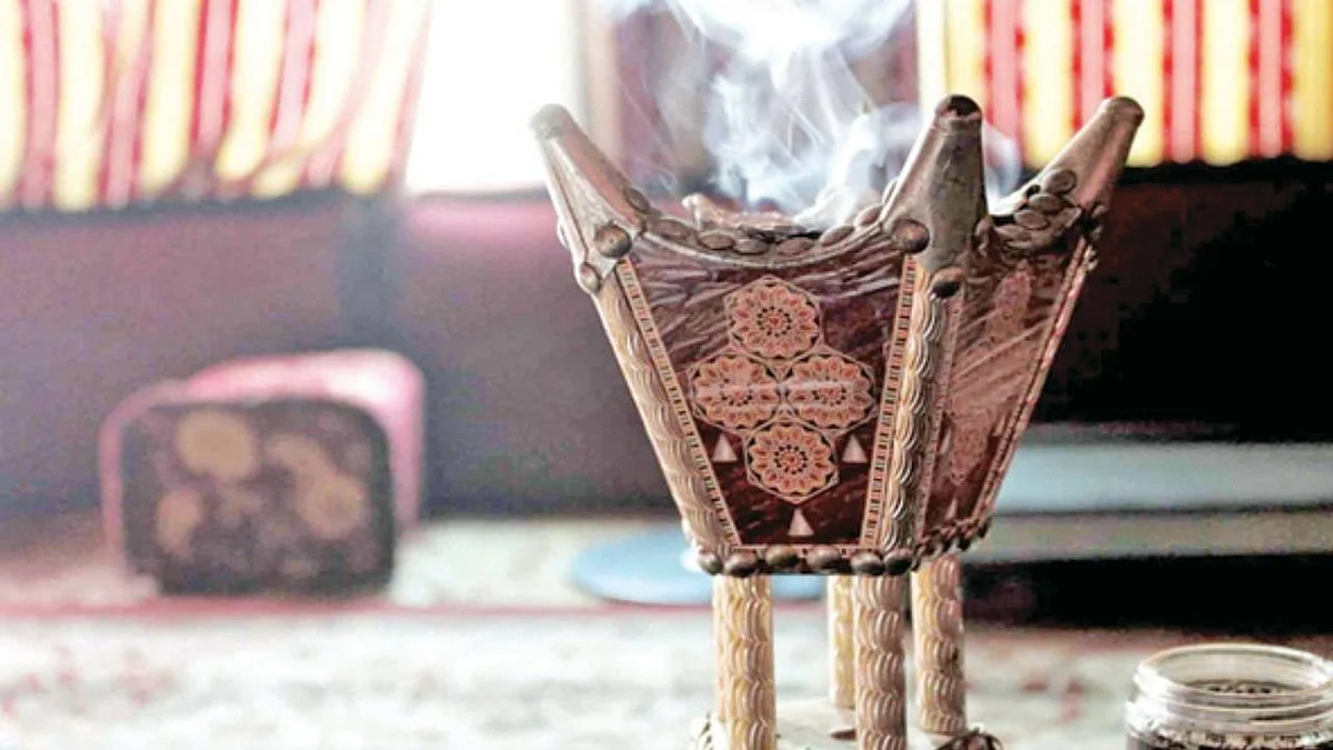 بالفيديو.. استشاري أمراض صدرية: الاستخدام الخاطئ للبخور ضرره أكبر من السجائر