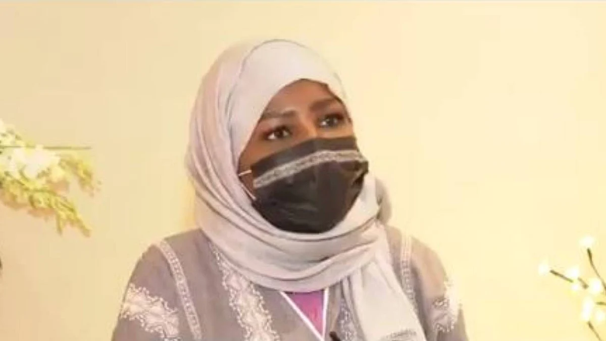 بالفيديو.. عهود تروي كيف اكتشفت أهلها الجدد بعد 35 عامًا عاشتها وسط أسرة غريبة