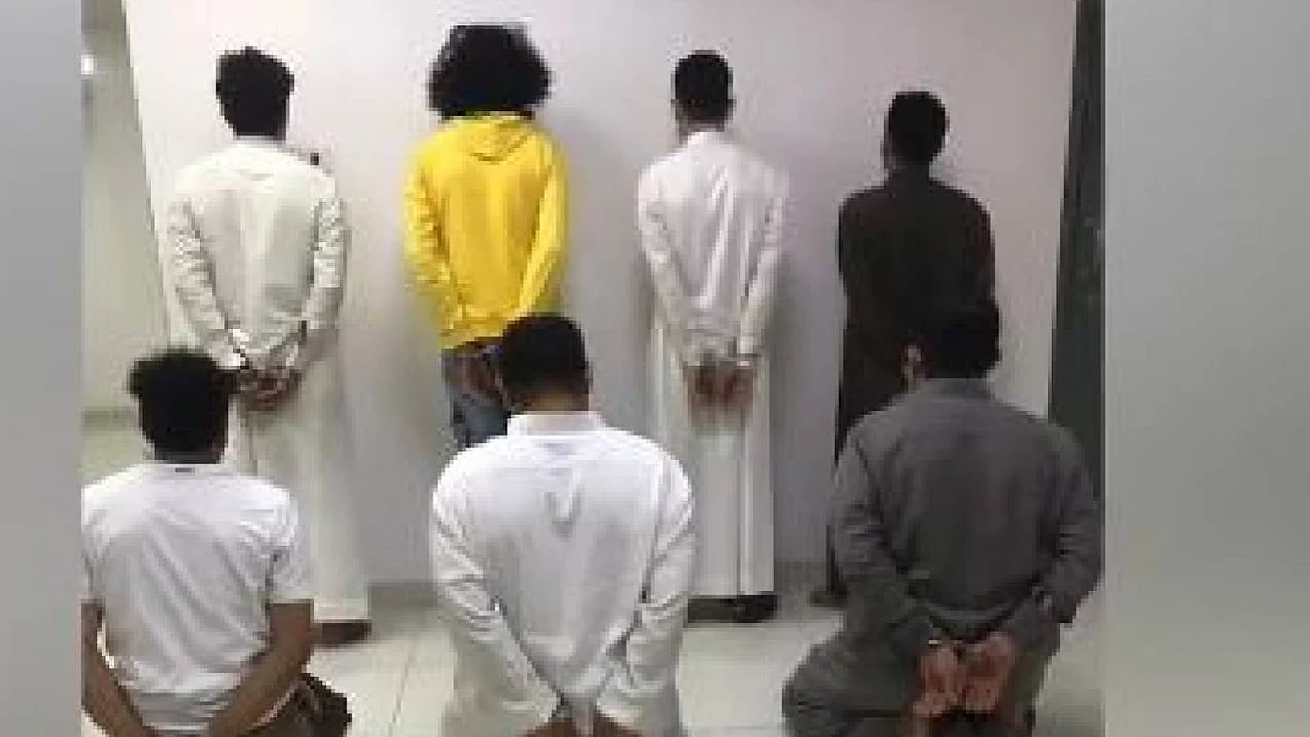 بينهم المواطن «المتهور» والمرأة المسيئة.. 20 متمهًا في قبضة الأمن العام بتهم مختلفة