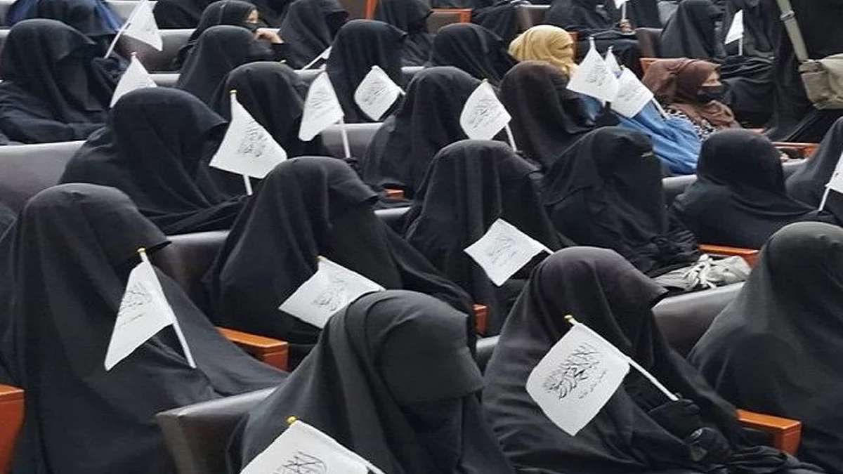طالبان تمنع الاختلاط في الجامعات.. وتضع شروطًا لدراسة الفتيات