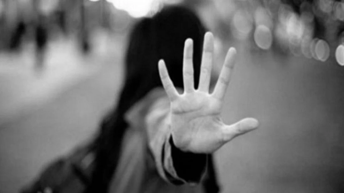 وزارة الداخلية تحدد عقوبات جريمة التحرش.. قد تصل إلى 5 سنوات
