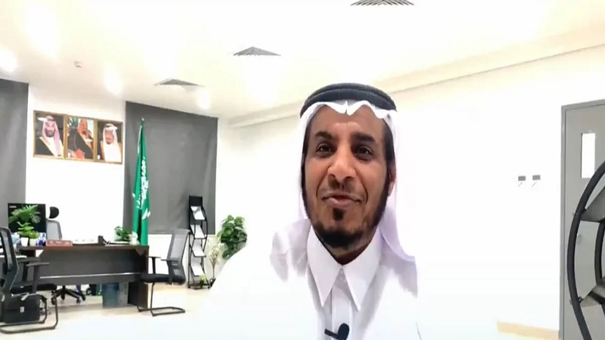 بالفيديو.. محمد اللطيف.. نموذجًا لعطاء المعلم بخدمة 36 عامًا
