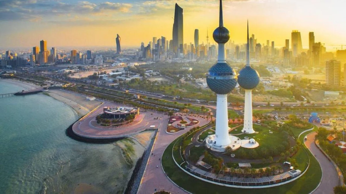 تعرف على طقس الخليج اليوم.. معتدل بالكويت وغائم جزئيًا بالإمارات