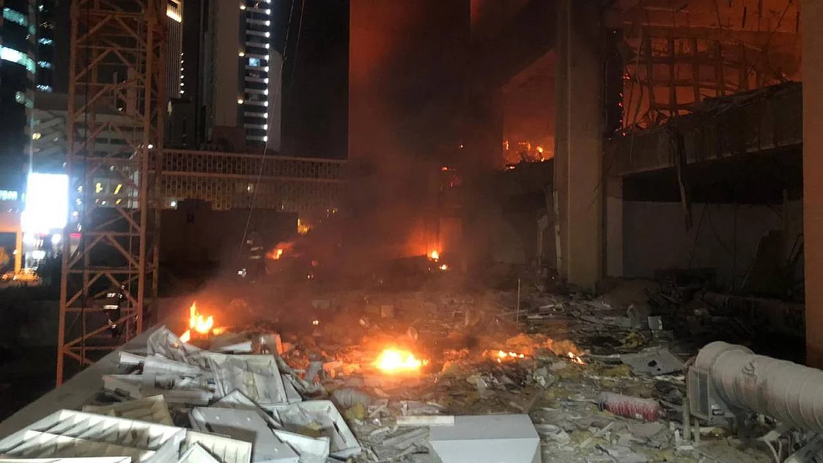السيطرة على حريق ببرج في الكويت وإنقاذ 7 عمال