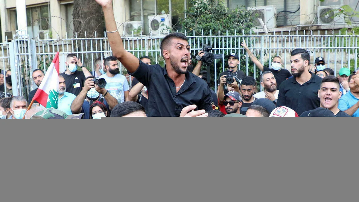 قتيل و8 جرحى في تظاهرة لأنصار حزب الله وأمل في بيروت