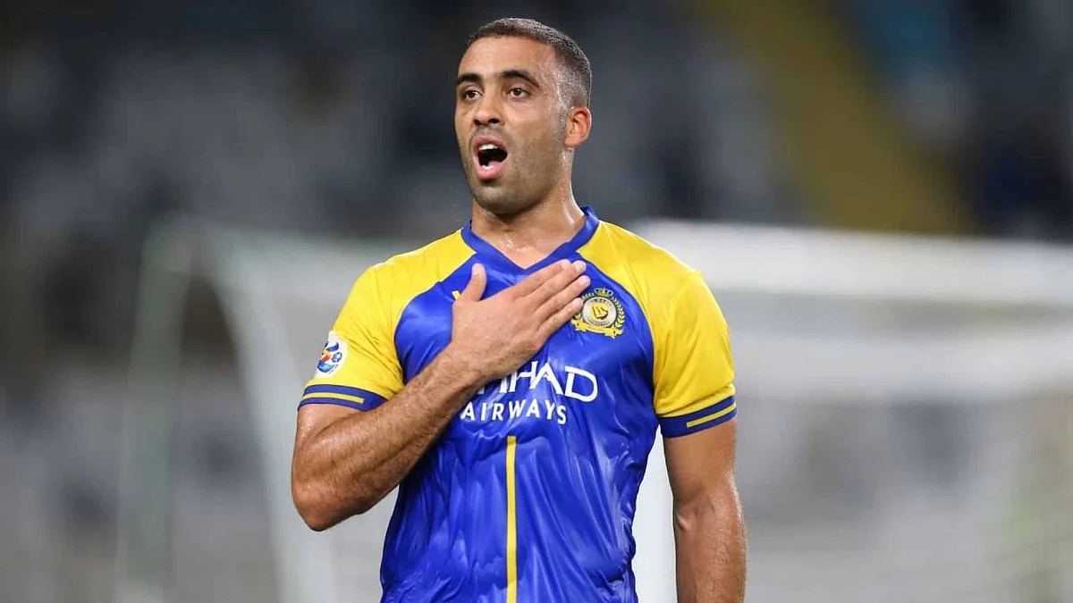 النصر يتقدم على الوحدة بهدف حمدالله