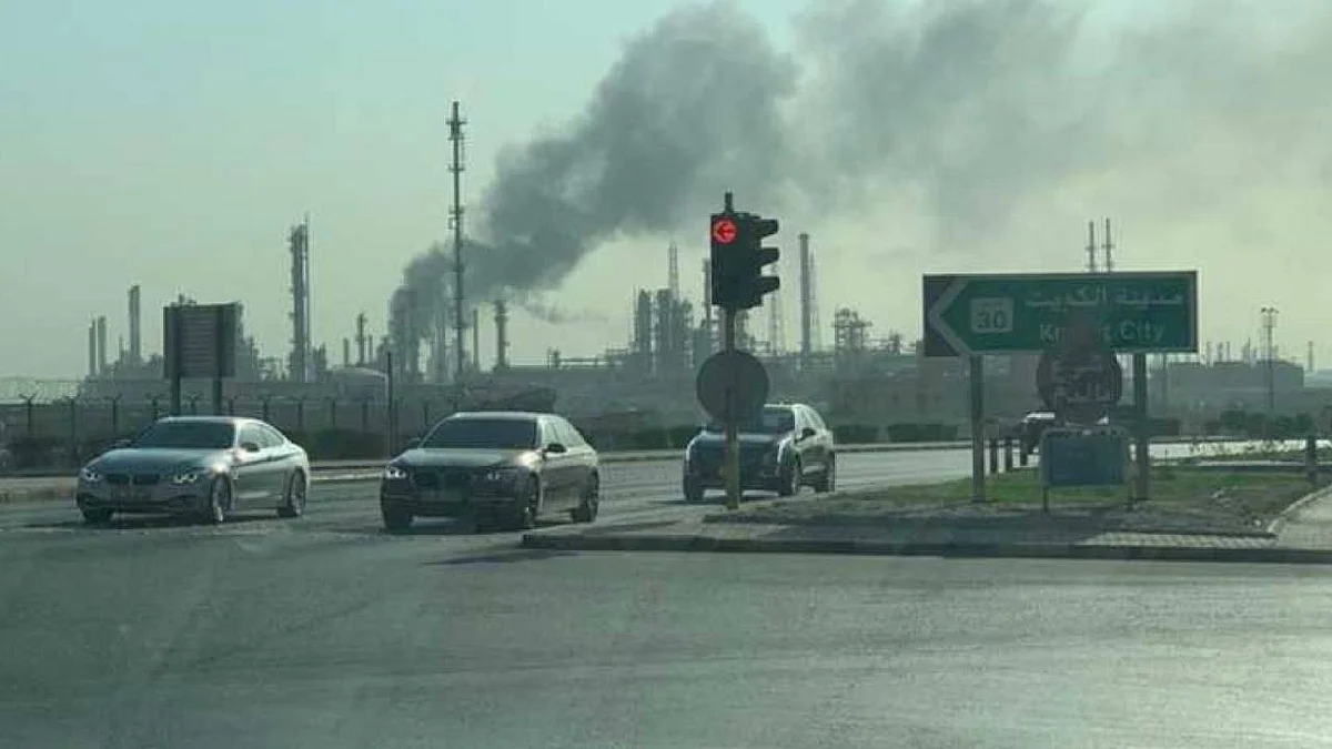 حريق في مصفاة بترول بميناء الأحمدي بالكويت.. والشركة الوطنية توضح التفاصيل
